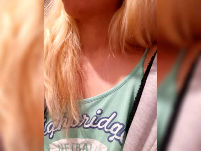 LittleSammy live cam on BongaCams