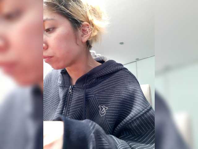 LittleSammy live cam on BongaCams