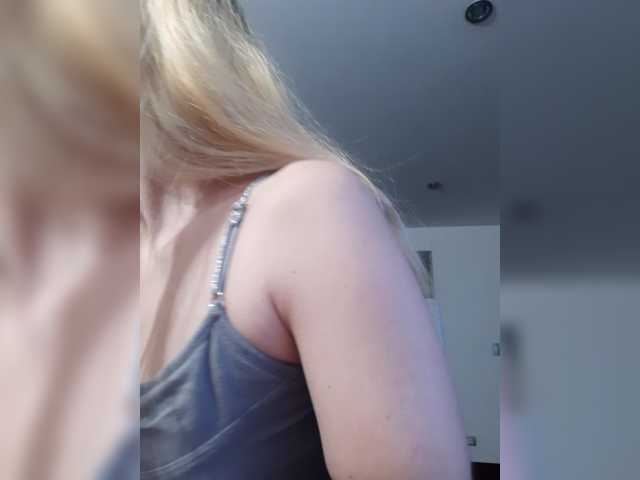 LittleSammy live cam on BongaCams