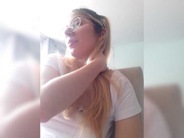 LittleSammy live cam on BongaCams