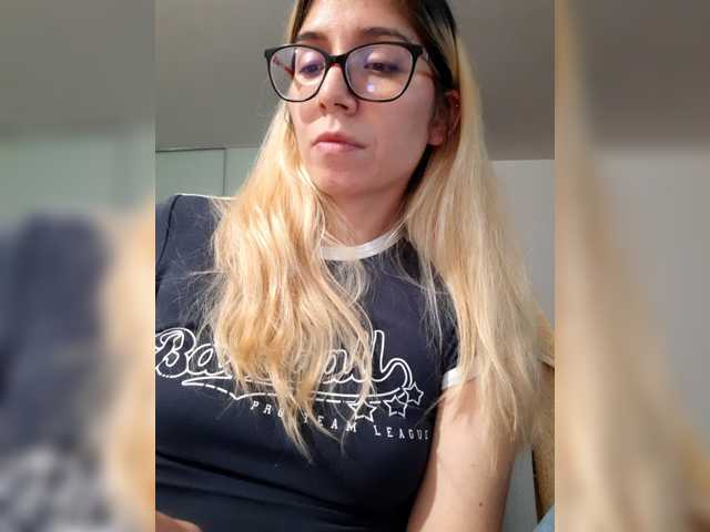 LittleSammy live cam on BongaCams