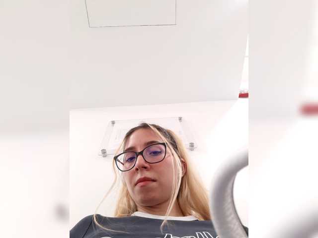 LittleSammy live cam on BongaCams