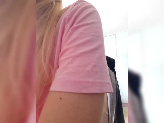 LittleSammy live cam on BongaCams