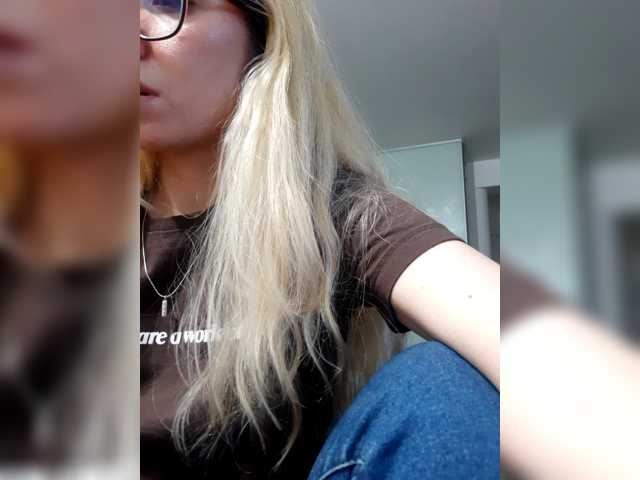 LittleSammy live cam on BongaCams