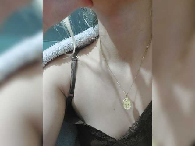 LittleSammy live cam on BongaCams