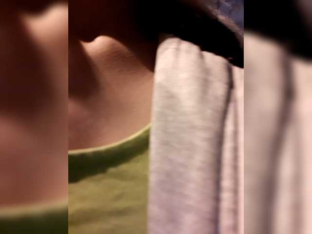 LittleSammy, live now on BongaCams