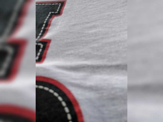 LittleSammy's BongaCams show and profile