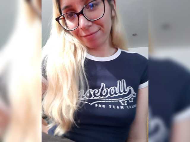 LittleSammy live cam on BongaCams