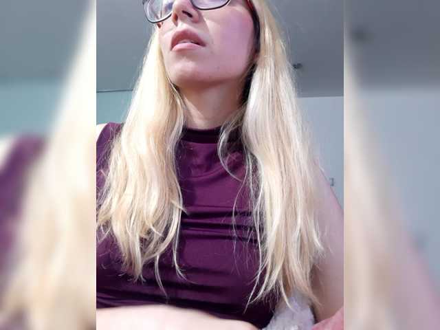 LittleSammy live cam on BongaCams