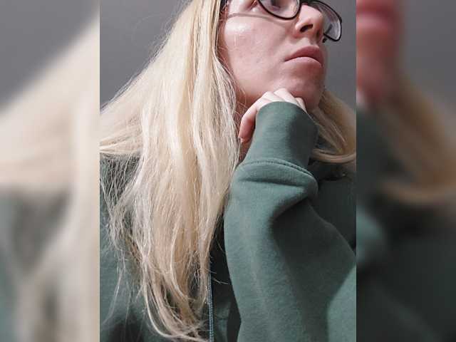 LittleSammy live cam on BongaCams