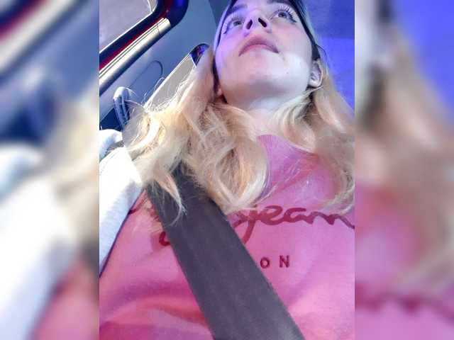 _LittleSammy — live female cam