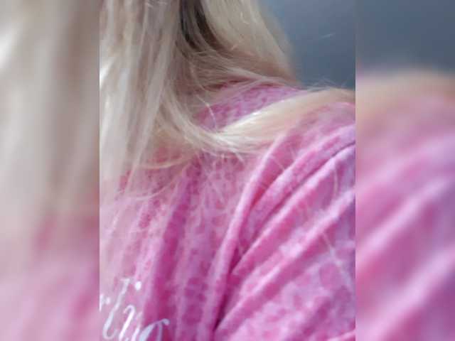 LittleSammy live cam on BongaCams