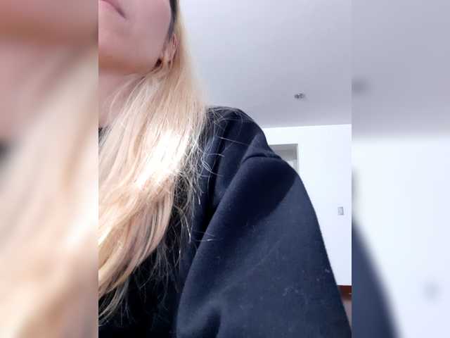 LittleSammy live cam on BongaCams