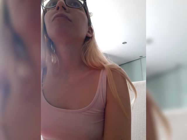 _LittleSammy live cam preview