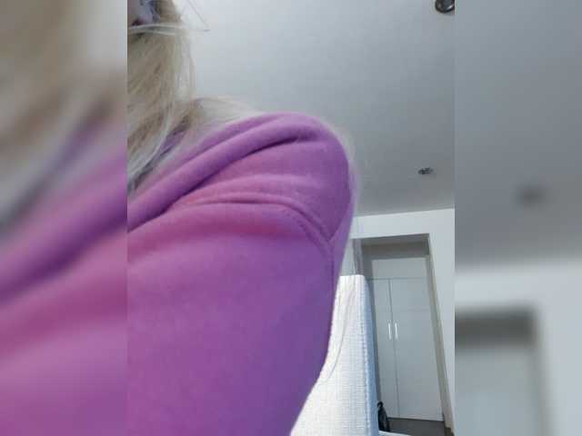 LittleSammy live cam on BongaCams