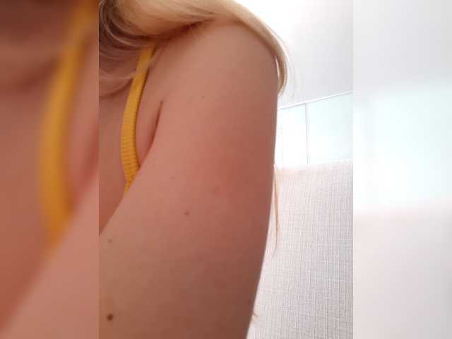 LittleSammy live cam on BongaCams