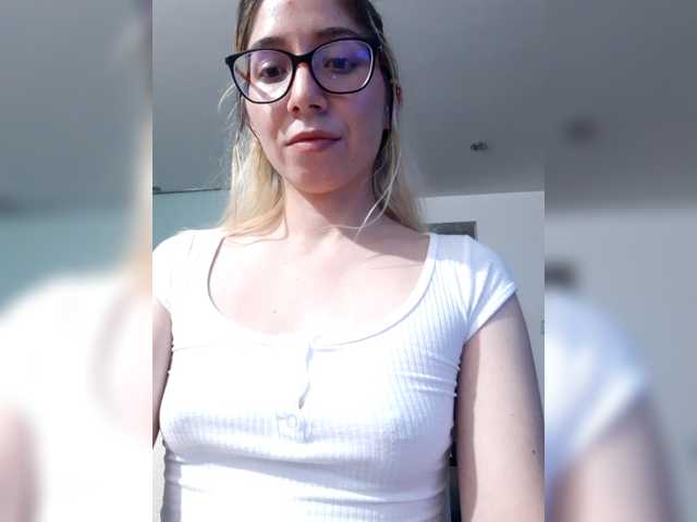 LittleSammy live cam on BongaCams