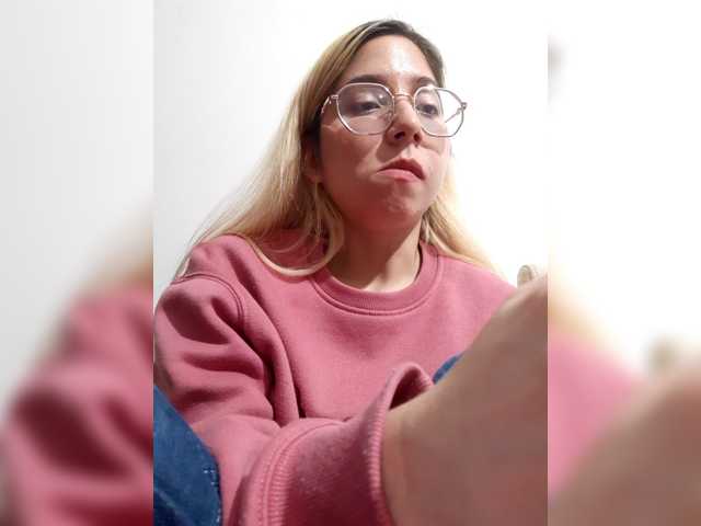 LittleSammy live cam on BongaCams