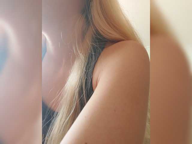 _LittleSammy live cam preview