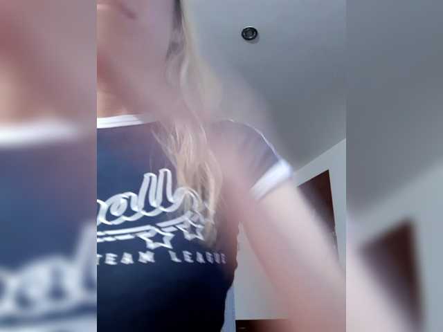 Sex chat gratuit in direct cu LittleSammy pe BongaCams