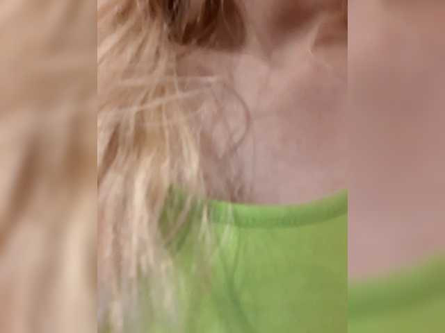 LittleSammy live cam on BongaCams