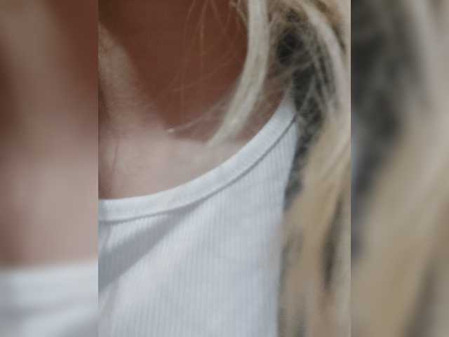 LittleSammy live cam on BongaCams