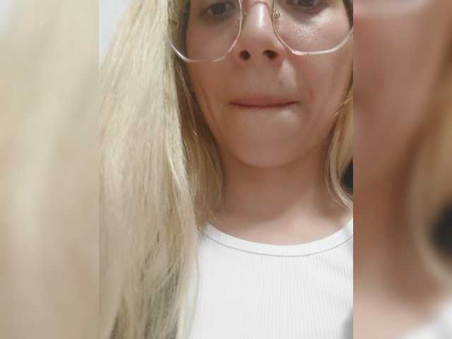 LittleSammy live cam on BongaCams