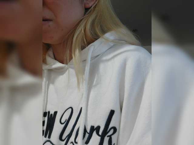 LittleSammy live cam on BongaCams