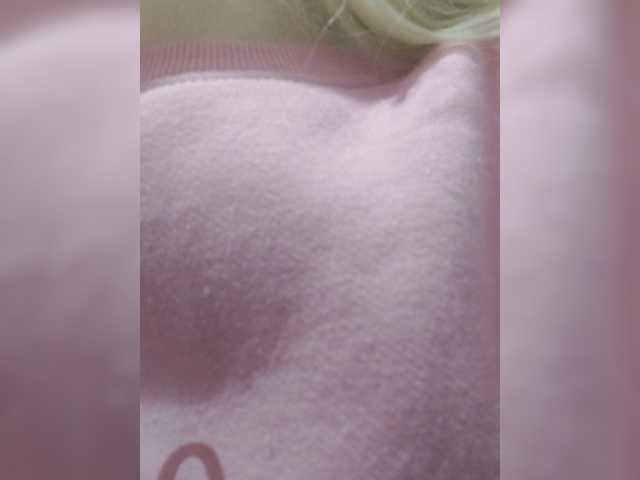 LittleSammy live cam on BongaCams