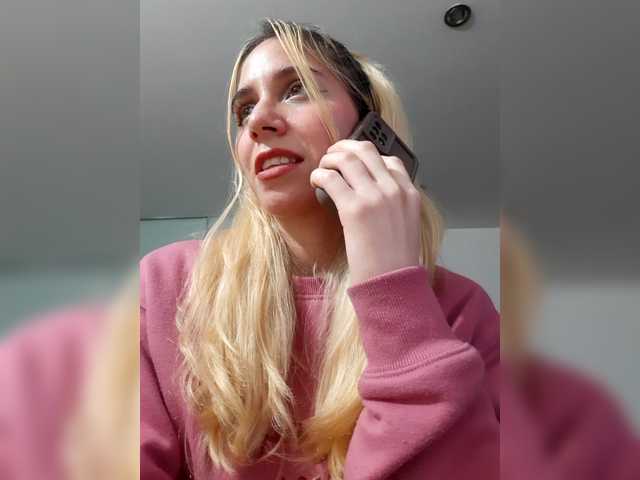 LittleSammy live cam on BongaCams