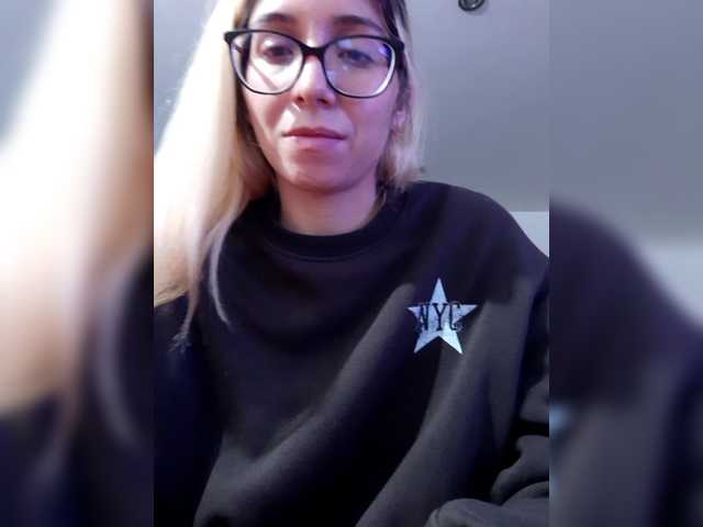 LittleSammy live cam on BongaCams