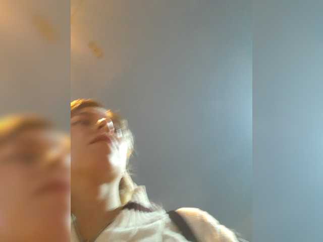 LittleSammy live cam on BongaCams