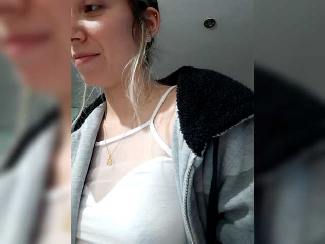 LittleSammy live cam on BongaCams