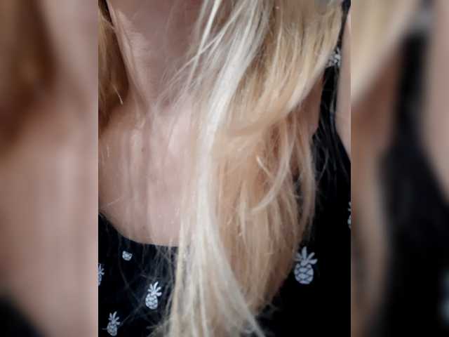 LittleSammy live cam on BongaCams