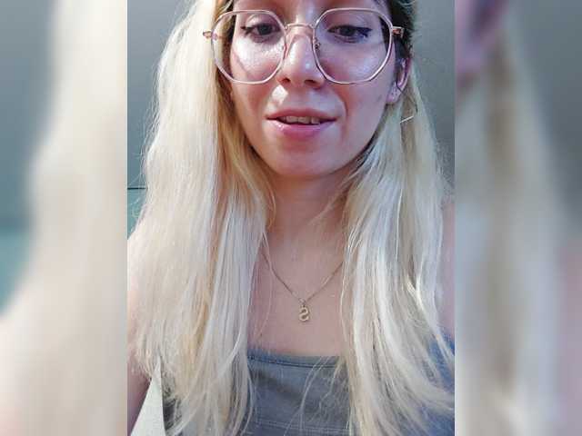 LittleSammy live cam on BongaCams