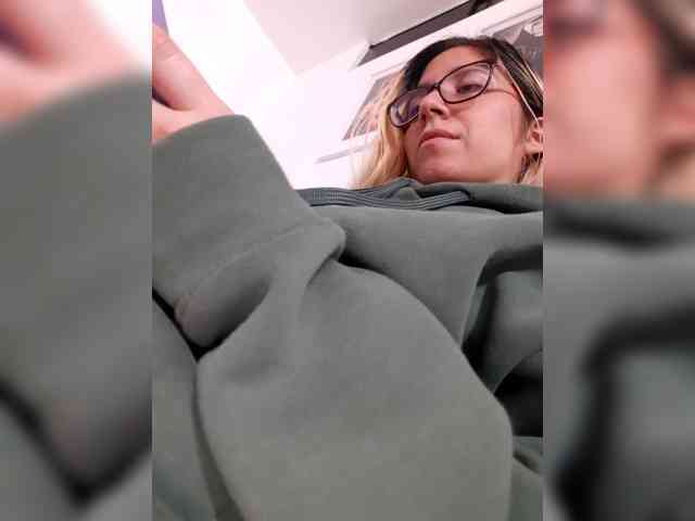 horny chatroom LittleSammy