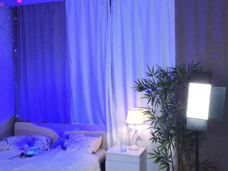 AnnyiBlue Porn Show