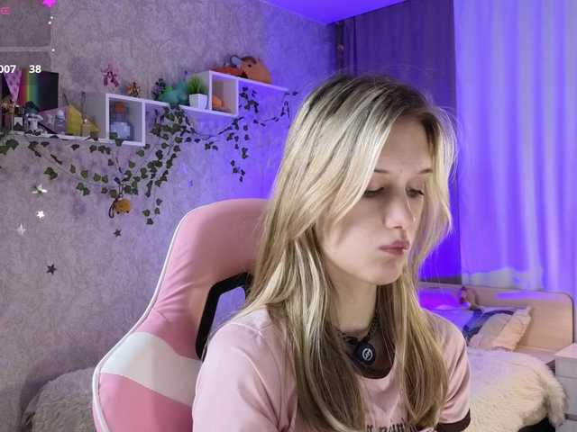 AnnyiBlue live cam on BongaCams