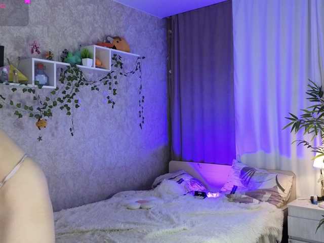 AnnyiBlue live cam on BongaCams