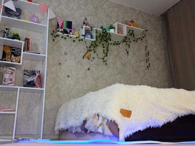 AnnyiBlue live cam on BongaCams