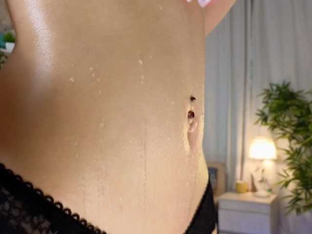 AnnyiBlue live cam on BongaCams