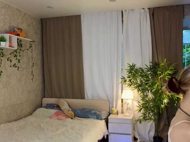AnnyiBlue live cam on BongaCams