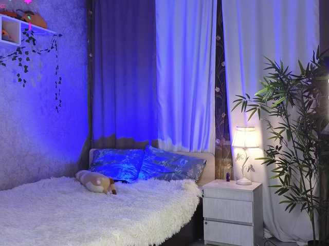 AnnyiBlue live cam on BongaCams