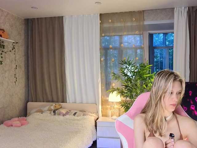 AnnyiBlue live cam on BongaCams