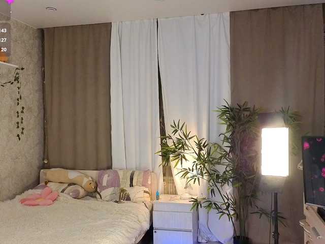 AnnyiBlue live cam on BongaCams