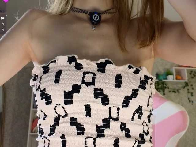 AnnyiBlue live cam on BongaCams