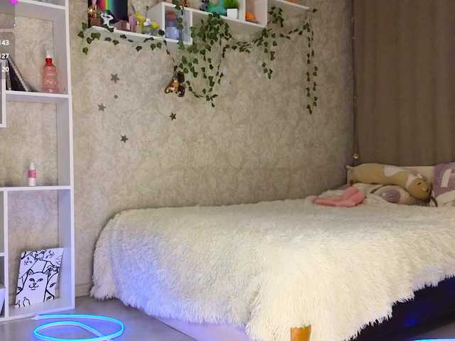 AnnyiBlue live cam on BongaCams