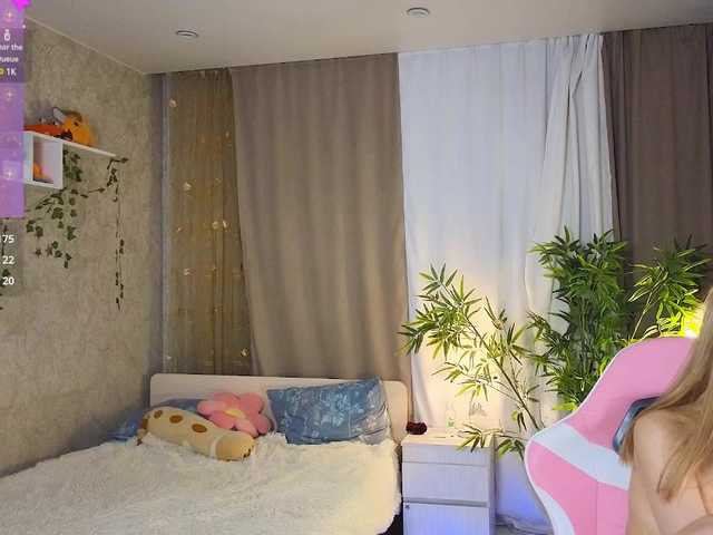 AnnyiBlue live cam on BongaCams