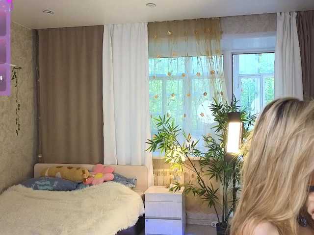 AnnyiBlue live cam on BongaCams