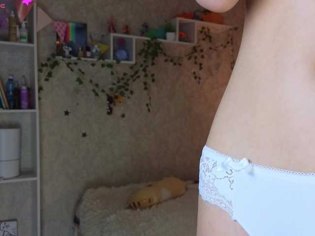 AnnyiBlue live cam on BongaCams